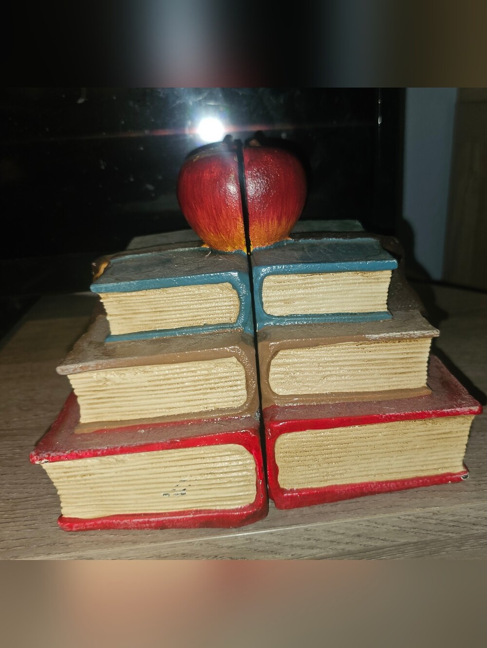 1998 Vintage Cast Iron Stacked Book Bookends